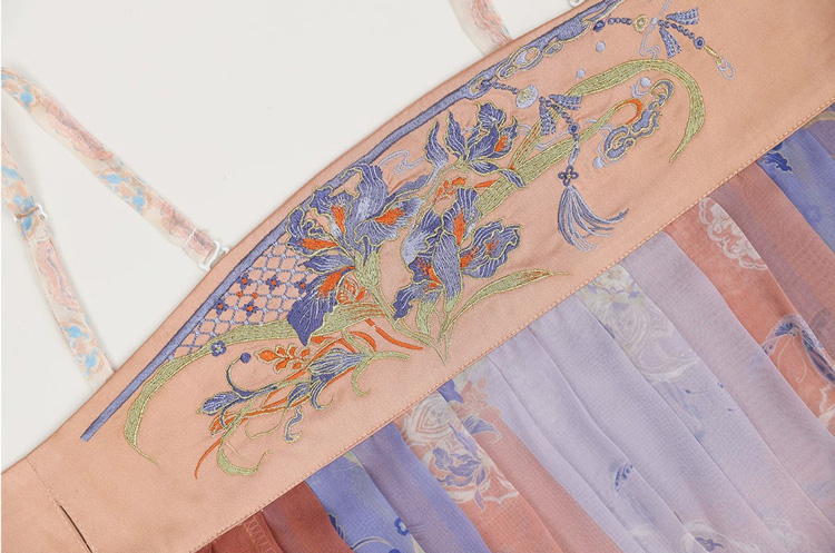 Tang Dynasty Women Qixiong Shanqun Ethereal Dunhuang Style
