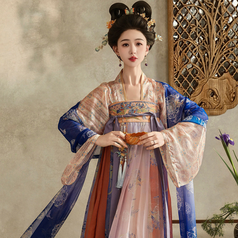 Tang-Dynasty-Women-Qixiong-Shanqun-Ethereal-Dunhuang-Style-3 Tang Dynasty Women Qixiong Shanqun Ethereal Dunhuang Style