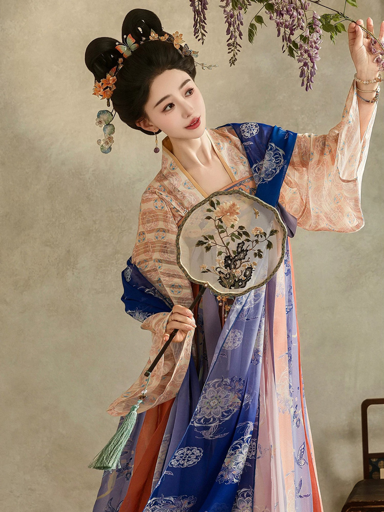 Tang Dynasty Women Qixiong Shanqun Ethereal Dunhuang Style