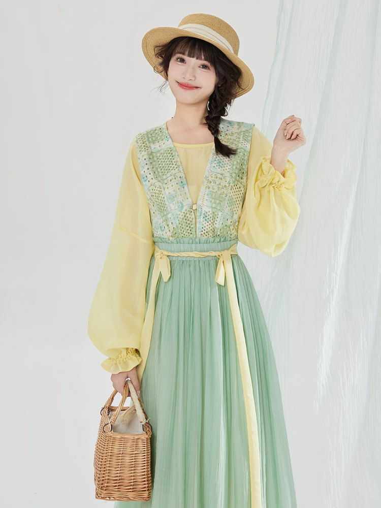 Women Spring Tang-Style Hanfu Round-Neck Top for Casual Everyday Wear
