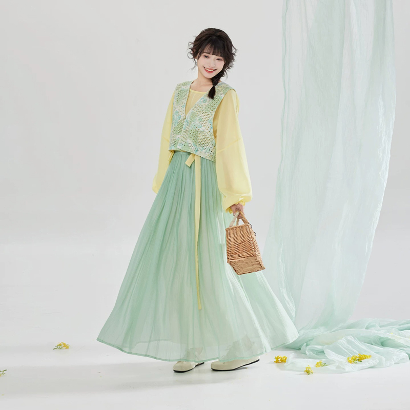 Women Spring Tang-Style Hanfu Round-Neck Top for Casual Everyday Wear