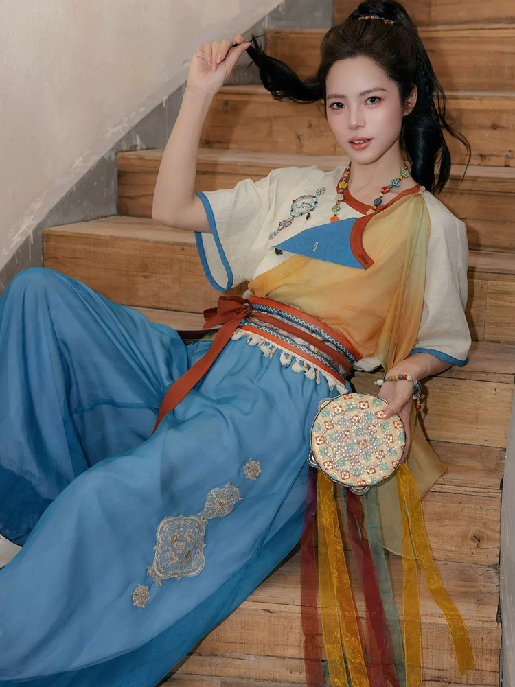 Women Tang Dynasty-Inspired Casual Hanfu Dunhuang-Style Pants Set