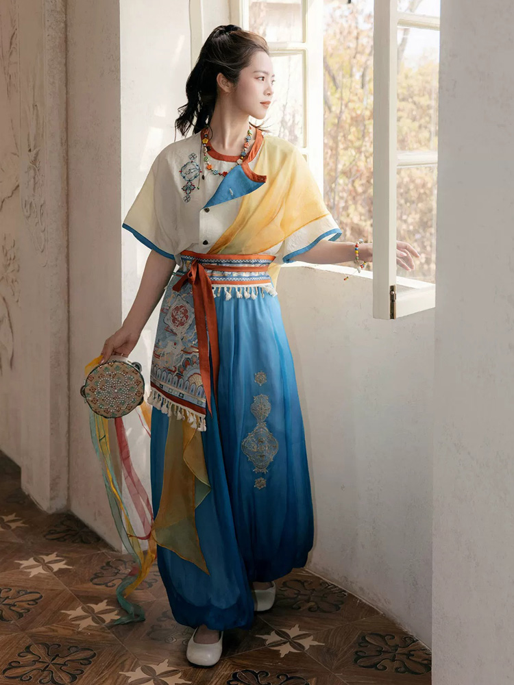 Women Tang Dynasty-Inspired Casual Hanfu Dunhuang-Style Pants Set