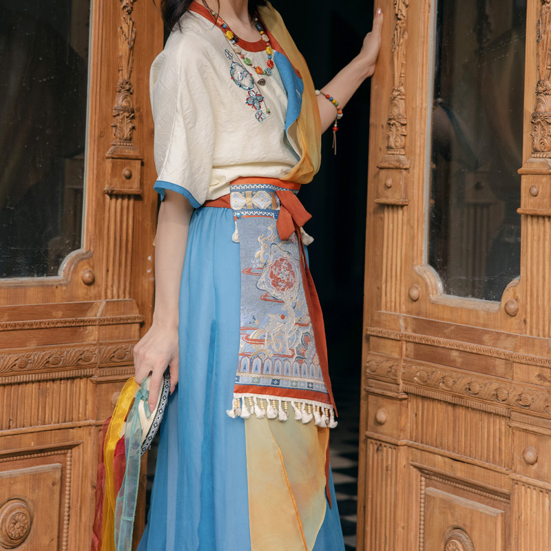 Women-Tang-Dynasty-Inspired-Casual-Hanfu-Dunhuang-Style-Pants-Set-4 Women Tang Dynasty-Inspired Casual Hanfu Dunhuang-Style Pants Set