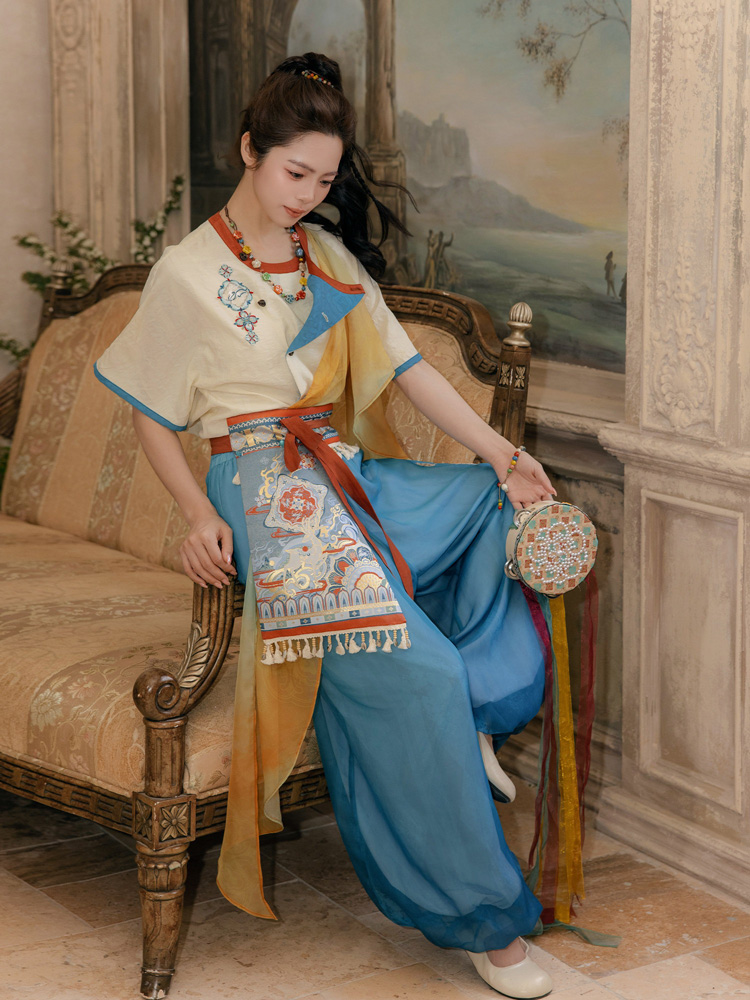 Women Tang Dynasty-Inspired Casual Hanfu Dunhuang-Style Pants Set
