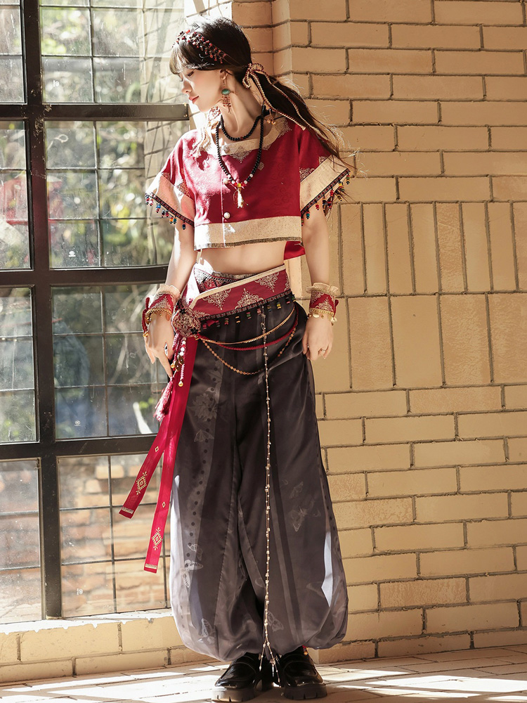 Dunhuang Hanfu for Women Unique Red Set with Han-Style Elements