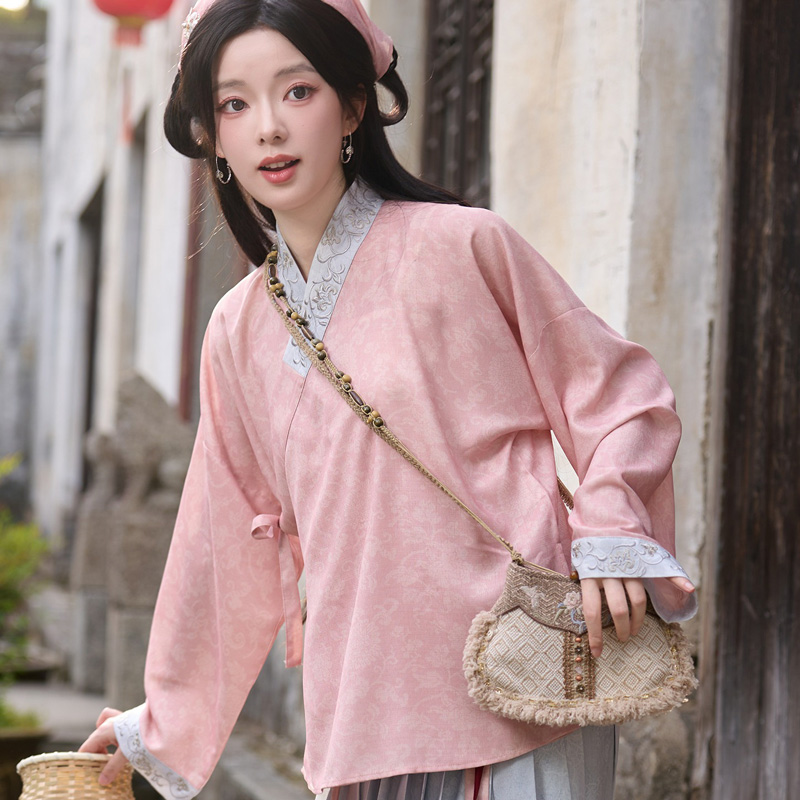 Ming-Dynasty-Daily-Women-Hanfu-from-the-Drama-The-Heir-4 Ming Dynasty Daily Women Hanfu from the Drama The Heir