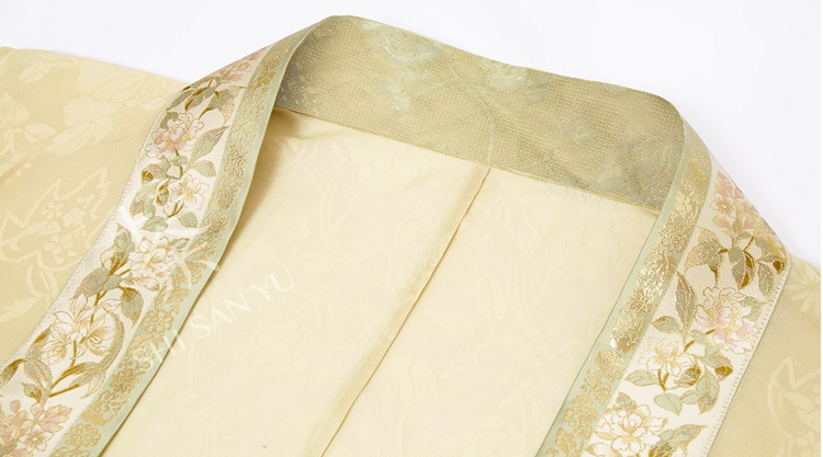Summer Women Hanfu in Song Dynasty Style with Short Sleeve Design