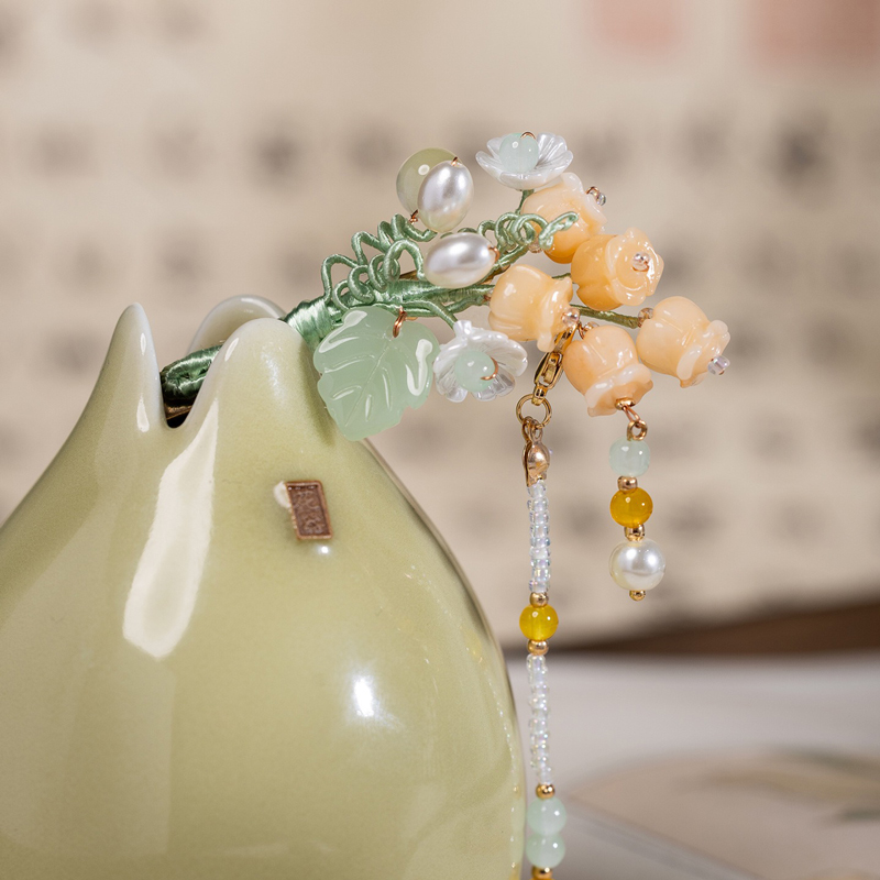 Traditional-Chinese-Style-Hanfu-Headpiece-Lily-of-the-Valley-Tassel-Hair-Clip-Buyao-Side-Clip-Traditional-Costume-Accessory-1 Traditional Chinese-Style Hanfu Headpiece Lily of the Valley Tassel Hair Clip Buyao Side Clip Traditional Costume Accessory
