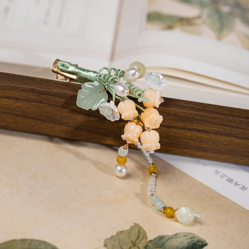 Traditional-Chinese-Style-Hanfu-Headpiece-Lily-of-the-Valley-Tassel-Hair-Clip-Buyao-Side-Clip-Traditional-Costume-Accessory-4 Traditional Chinese-Style Hanfu Headpiece Lily of the Valley Tassel Hair Clip Buyao Side Clip Traditional Costume Accessory