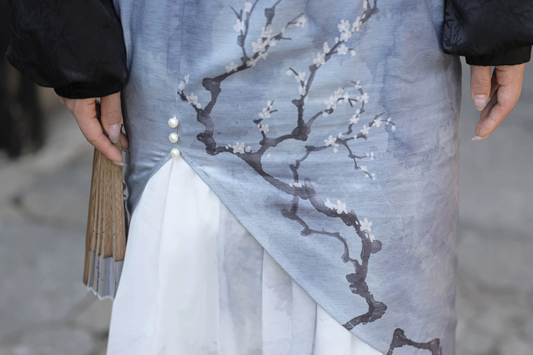 Women Modernized Hanfu-Inspired Fitted Casual Plum Blossom Spaghetti-Strap Dress