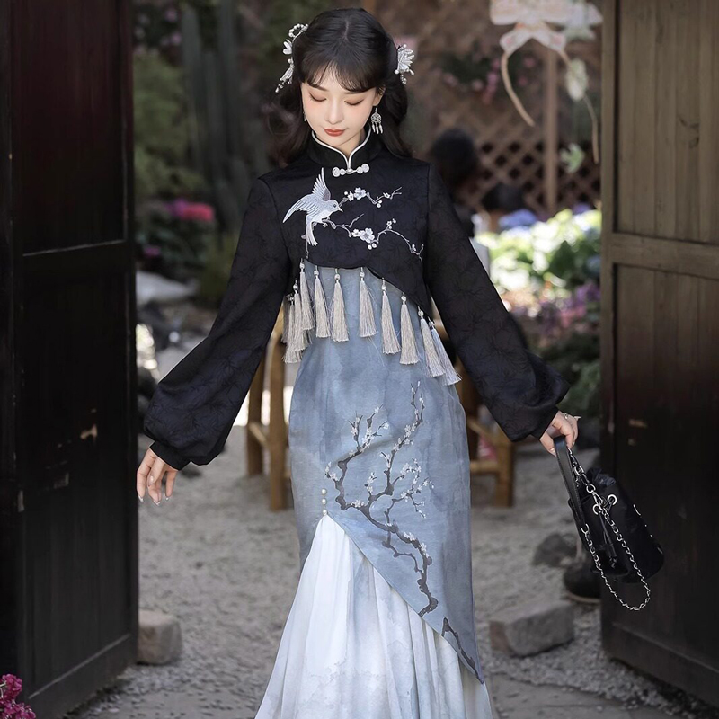Women-Modernized-Hanfu-Inspired-Fitted-Casual-Plum-Blossom-Spaghetti-Strap-Dress-2 Women Modernized Hanfu-Inspired Fitted Casual Plum Blossom Spaghetti-Strap Dress