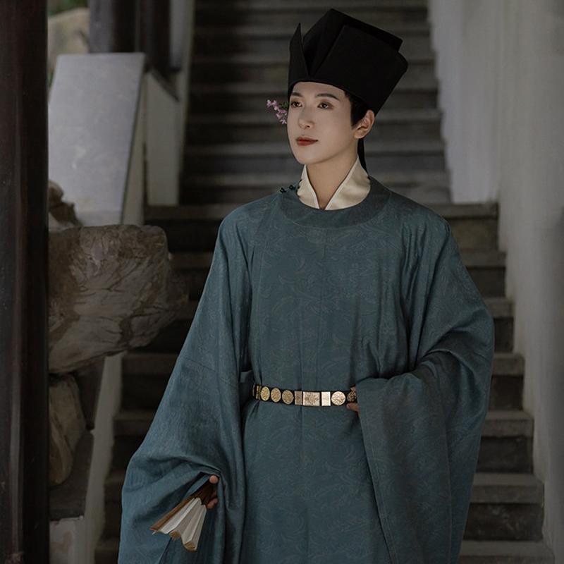 Men-Song-Dynasty-Style-Hanfu-Round-Neck-Robe-Classic-Minimalist-Set-3 Men Song Dynasty Style Hanfu Round-Neck Robe Classic Minimalist Set
