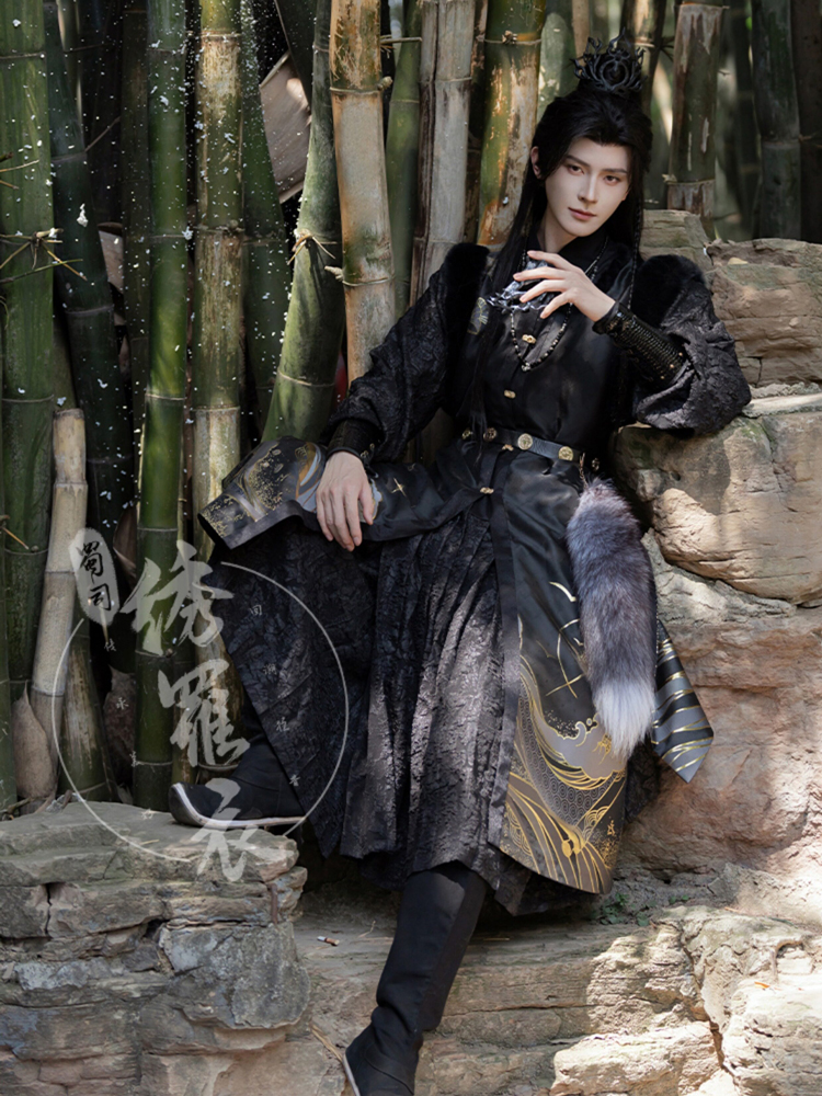 Ming Dynasty Hanfu Set Tieli Round-Collared Robe Wuxia Hero Set