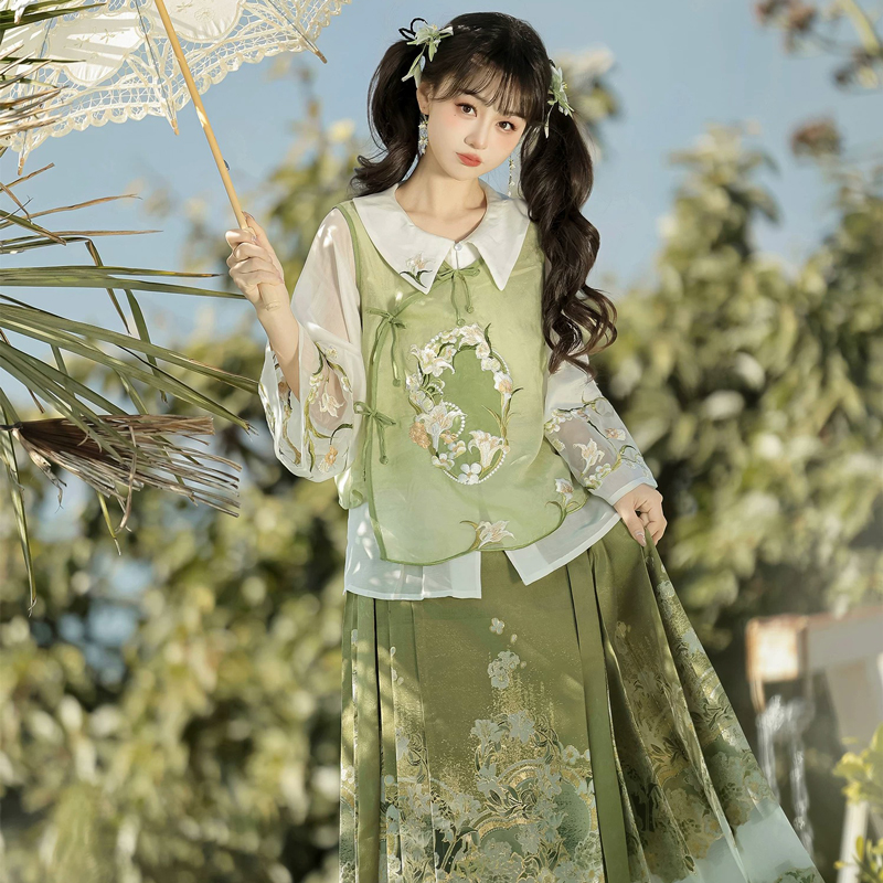 Ming-Dynasty-Women-Hanfu-Set-Summer-Ma-Mian-Qun-Set-1 Ming Dynasty Women Hanfu Set Summer Ma Mian Qun Set