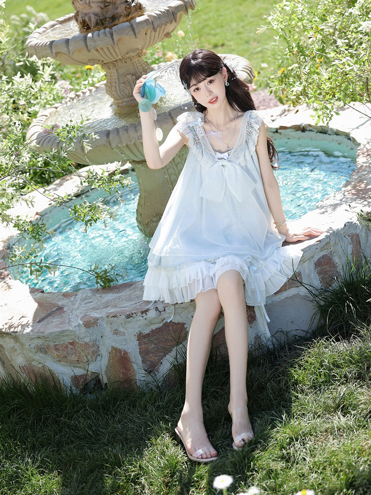 Women Casual Hanfu-Inspired Sleeveless Outfit in Blue Tones