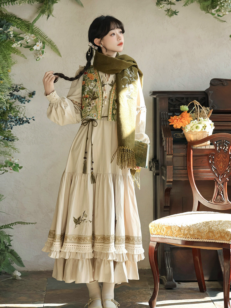 Women Fashionable Dress Set Winter Vest and Hanfu Set