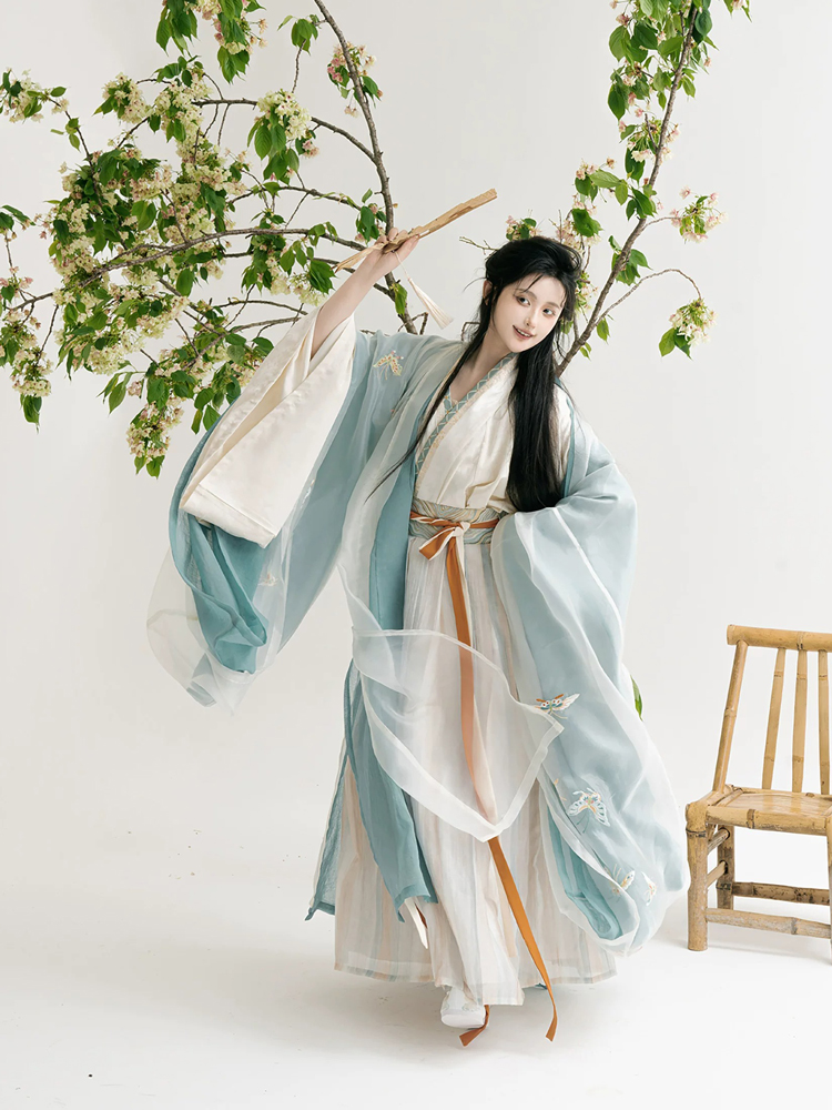 Women Wuxia-Style Hanfu Song Dynasty-Inspired Wide-Sleeved Elegant Couple Set