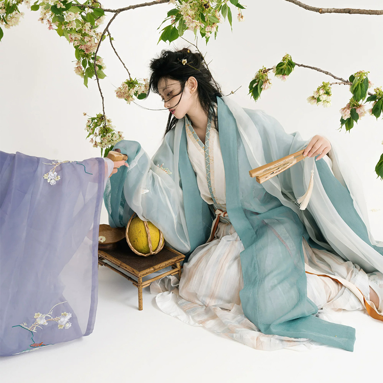 Women Wuxia-Style Hanfu Song Dynasty-Inspired Wide-Sleeved Elegant Couple Set